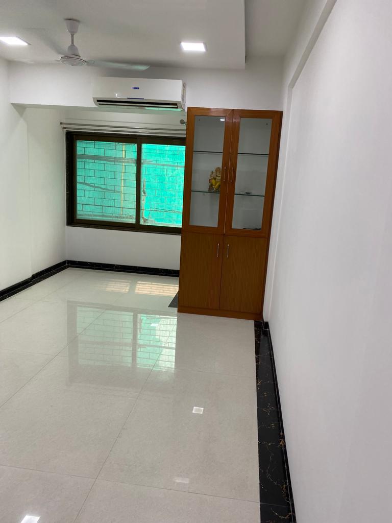 2 BHK Semi Furnished in Apsara Cosmopolitan , Bandra West